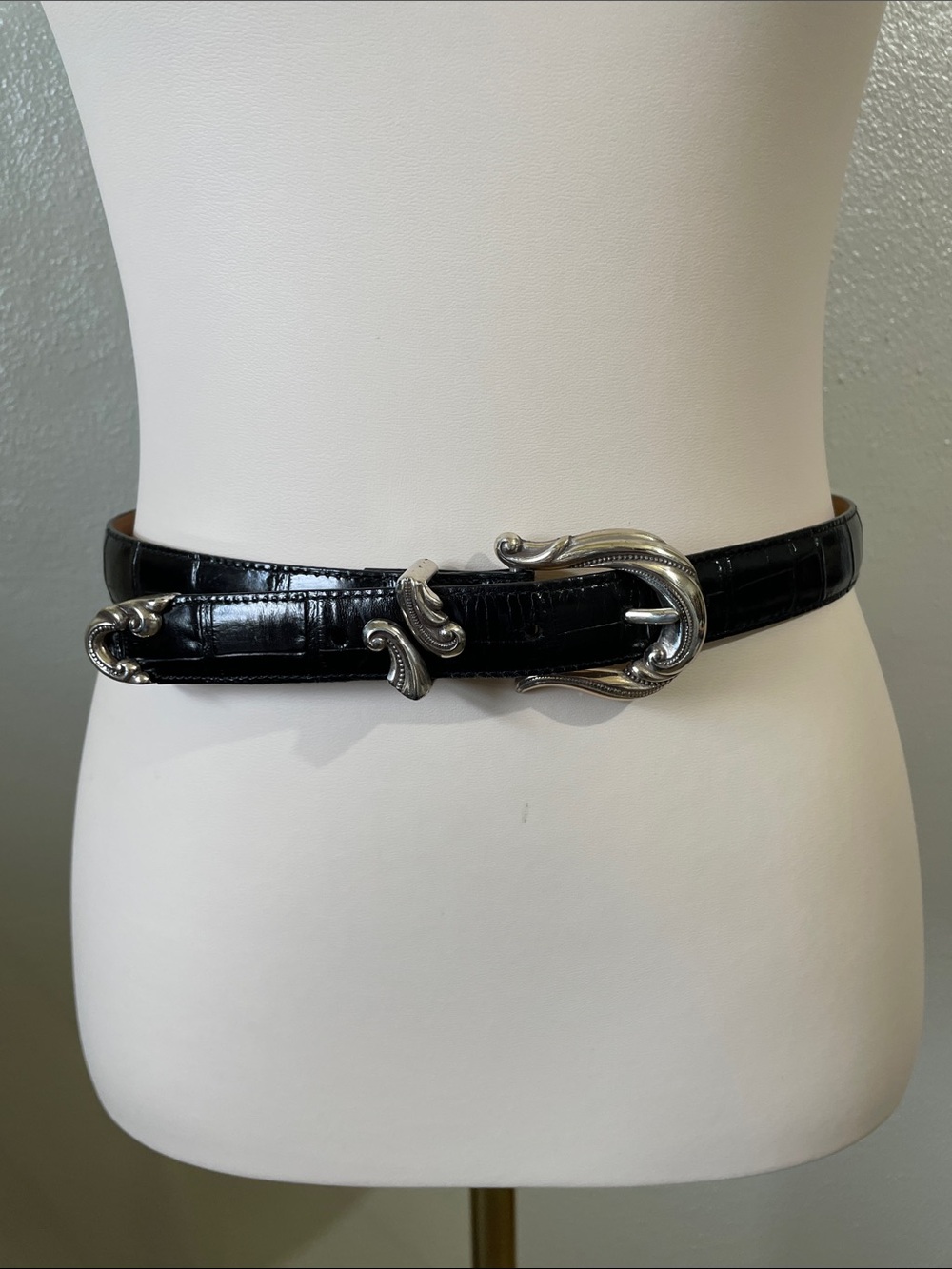 Coldwater Creek Croc Embossed Leather Belt Engraved Buckle Medium Black Western